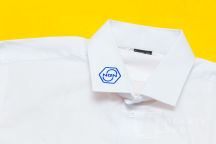 Белая рубашка с логотипом «NGN»